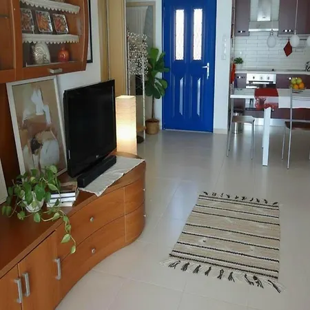 Rhodes Retreat With Private Pool *